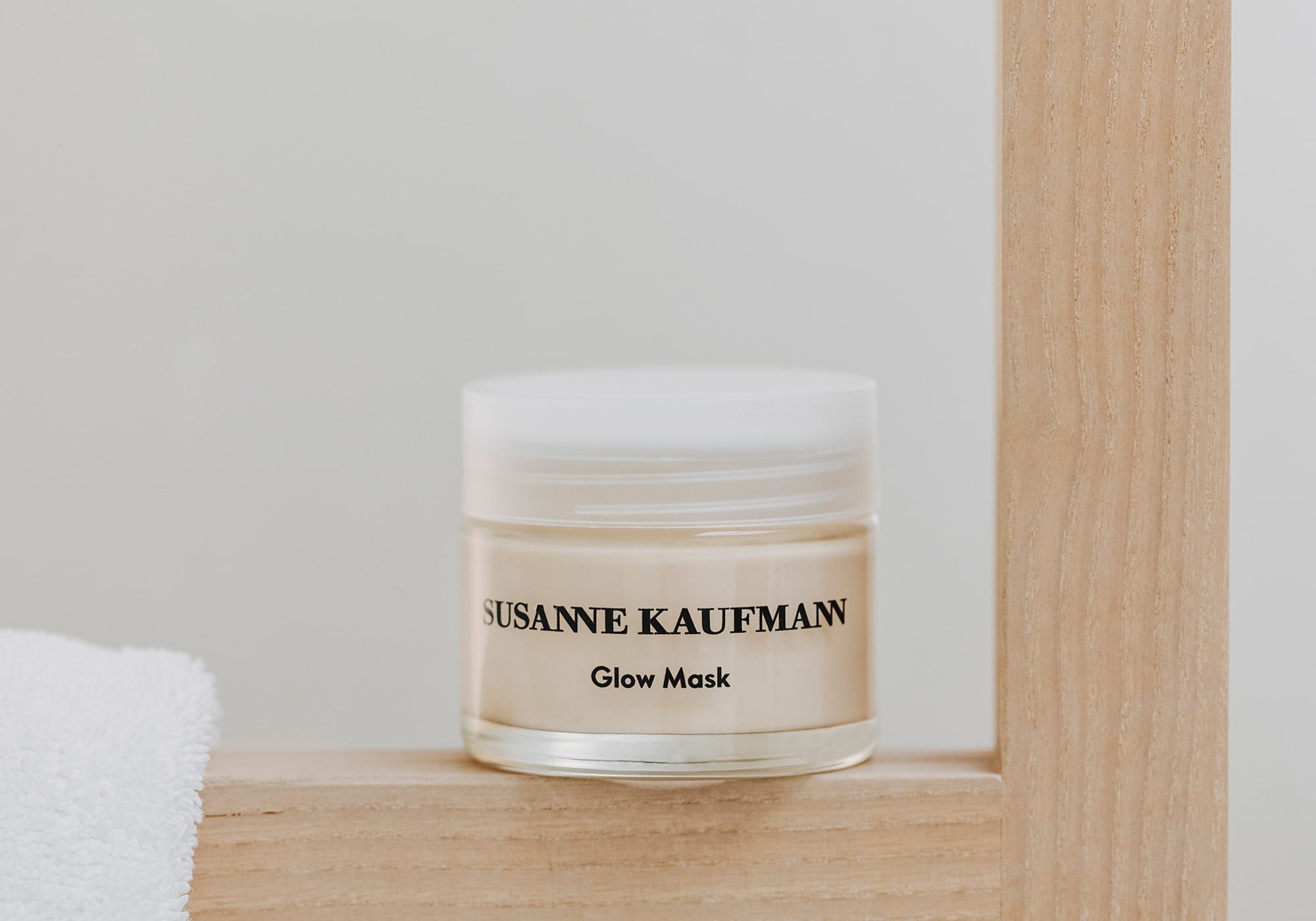 How to Achieve a Healthy Glow - Susanne Kaufmann EN